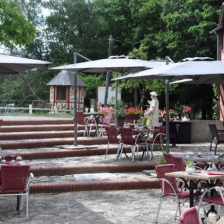 Hotel - Restaurant Le Moulin De Villiers Nouan-le-Fuzelier Buitenkant foto